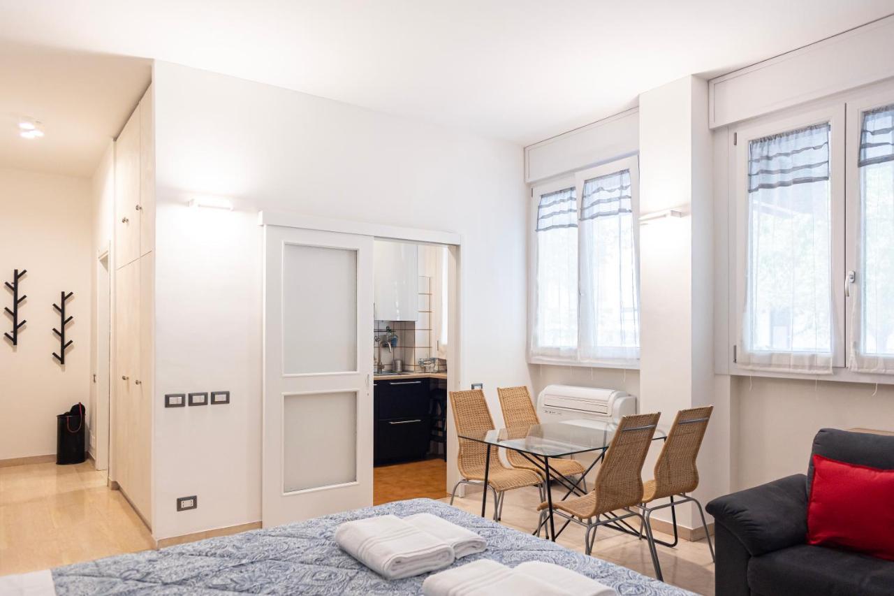 Apartmán Accogliente Loft In Zona Monumentale/Cenisio Milán Exteriér fotografie
