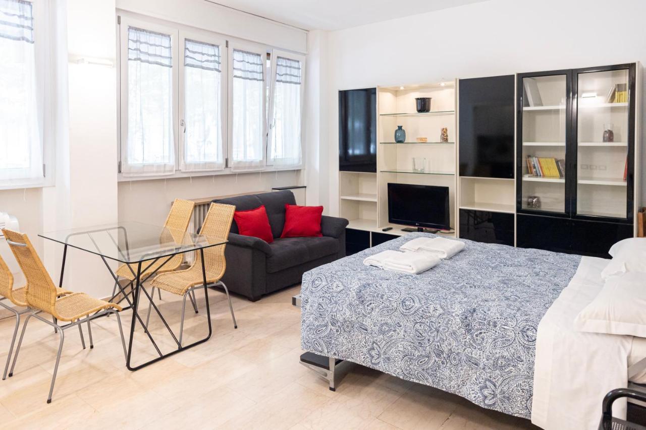 Apartmán Accogliente Loft In Zona Monumentale/Cenisio Milán Exteriér fotografie